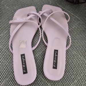 EUC Lavender sandles
